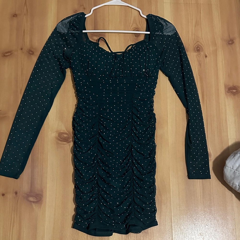 City Studio Dark Green Ruched Long Sleeve Dress